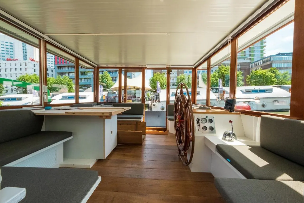 Hotel De Coaster & Aquarium Ponton Rotterdam 0*,