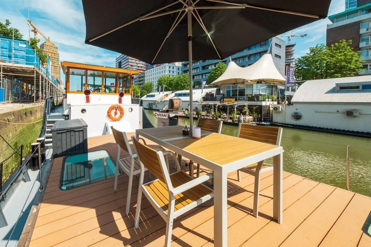 Hotel De Coaster & Aquarium Ponton Rotterdam Botel